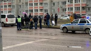 Автомобиль сбил 12-летнего ребенка на пешеходном переходе в Подмосковье