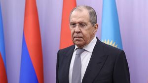 Лавров заявил, что внешние силы пытаются подорвать связи России и Казахстана