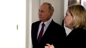 Путин посетил «Московский дом Достоевского» в честь 200-летия писателя