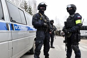 ФСБ задержала подозреваемых в незаконной легализации мигрантов