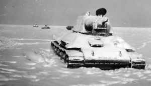 Зимой на войне замерзали не только люди, но и танки: как спасались танкисты?