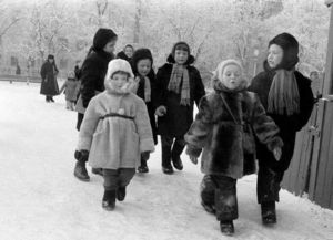 Зимний гардеробчик советских детей