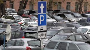 Две бесплатные парковки появились в столичном районе Белгородское
