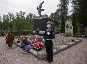 Адмирал Попов заявил, что «Курск» погиб от столкновения с подлодкой НАТО