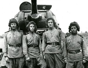 Шелковый платок: самое важное снаряжение советских танкистов