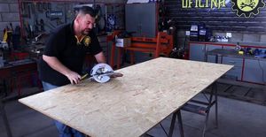 Как сделать большой рабочий стол для мастерской: из профтрубы и OSB