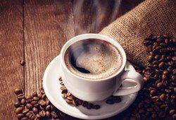 Новое исследование показывает, что употребление кофе снижает риск болезни Альцгеймера