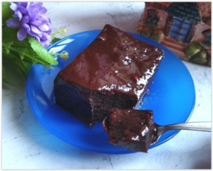 Супер-шоколадный пирог как из кофейни: готовится за 5 минут без масла, муки и сахара!