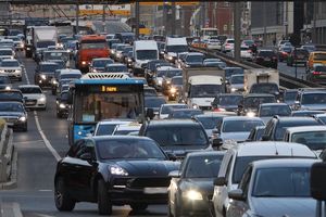 Москвичей предупредили о сильных заторах на дорогах 30 ноября из-за непогоды