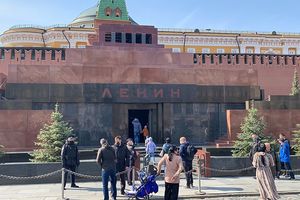 Мавзолей Ленина будет закрыт для посетителей 1 декабря