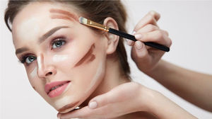 Ошибки в макияже, которые визуально старят всех женщин