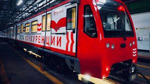 Тематический поезд «Сила конкуренции» начал курсировать на Арбатско-Покровской линии метро