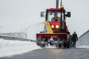 Для уборки снега задействованы 10 тысяч единиц техники в Москве