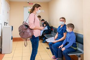 Москвичи подали более 100 тысяч заявок на прикрепление к детским поликлиникам онлайн