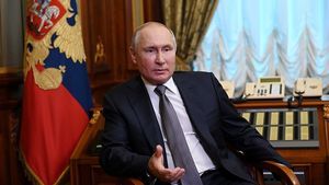 Путин назвал распад СССР трагедией и «распадом исторической России»