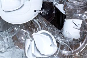 Приметы для дома: какую посуду стоит немедленно выбросить
