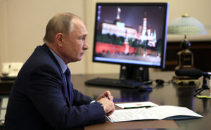 Путин призвал выстраивать в России целостную систему поддержки семей с детьми