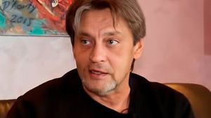 «Меня вынесут только вперед ногами»: Домогаров прокомментировал скандал в театре