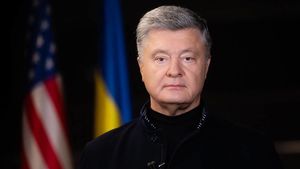 Порошенко призвал Киев первым отреагировать на предложения по гарантиям для РФ