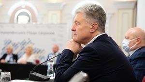 На Украине примут решение по мере пресечения Порошенко 23 декабря