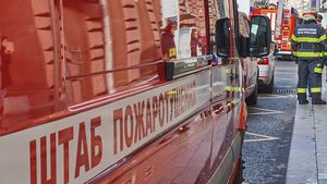 Крупный пожар произошел в гипермаркете «Лента» в Томске
