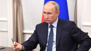 Путин одобрил закон об организации публичной власти в России