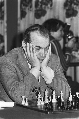 Скандальные шахматы. Дуэль советского Карпова и западного Корчного