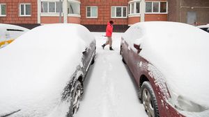 Автоэксперт дал советы водителям, как нужно следить за автомобилем зимой