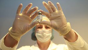 Депутат Мособлдумы поддержал внесение вакцинации от COVID-19 в нацкалендарь прививок