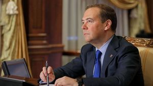Медведев раскритиковал попытки стран определять повестку по климату
