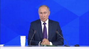 Путин: Правительство должно выполнить обещания по индексации пенсий