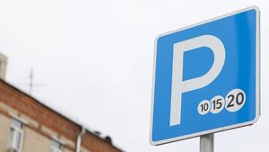 Москвичам напомнили об изменении тарифов на ряде городских парковок с 24 декабря