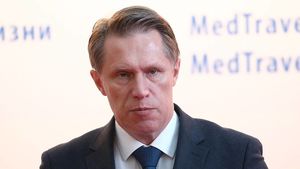 Мурашко сообщил о выявлении в РФ «незавозных» случаев заболевания «омикроном»