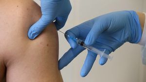 Около 7,3 миллиона жителей столицы сделали прививку от гриппа
