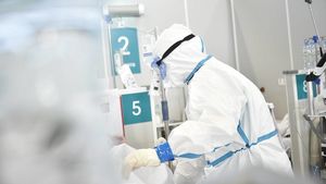 Эксперт предсказал победу над коронавирусом в 2022 году