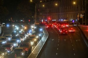Дептранс назвал среднюю скорость перемещения автомобилей по Москве