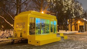 Передвижной туристический информационный центр открылся в Парке Горького