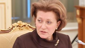 Попова предупредила о повышенной заразности штамма «омикрон»