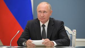 Путин ужесточил ответственность за неуплату алиментов в России