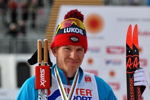 Александр Большунов занял второе место в масс-старте на этапе «Тур де Ски» в Оберстдорфе