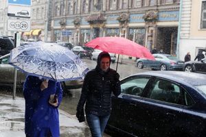 Москвичей предупредили о мокром снеге и нулевой температуре 1 января