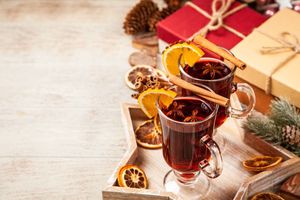 Русский сбитень и перуанская чича: рецепты согревающих напитков для новогодних праздников