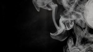 «Найти — не проблема»: почему запрет на продажу сигарет не поможет в борьбе с курением