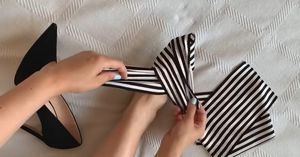 Гламурные портянки: как с помощью двух шарфов сделать ножки нарядными