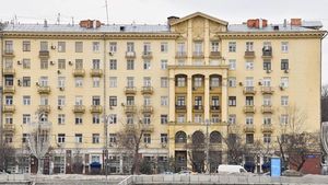 Ремонт дома 1943 года постройки завершили в центре Москвы
