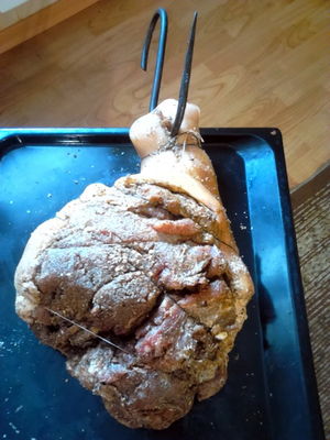 Сыровяленый свиной окорок. Рецепт комбинированной засолки, готов через 10 дней