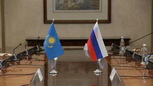 Посол РФ выразил уверенность в причастности сил извне к ситуации в Казахстане