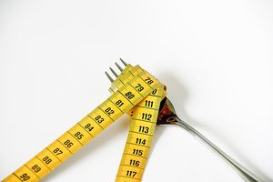 Диетолог Соломатина рассказала, как сбросить лишний вес после праздников