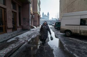 Украинская пенсионерка заплакала в эфире из-за нищеты и получила ответ: "Тут не Швейцария"