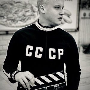 «Одно лицо с папой»: Как выглядит 23-летний сын Дмитрия Харатьяна, которым восхищаются фанаты артиста